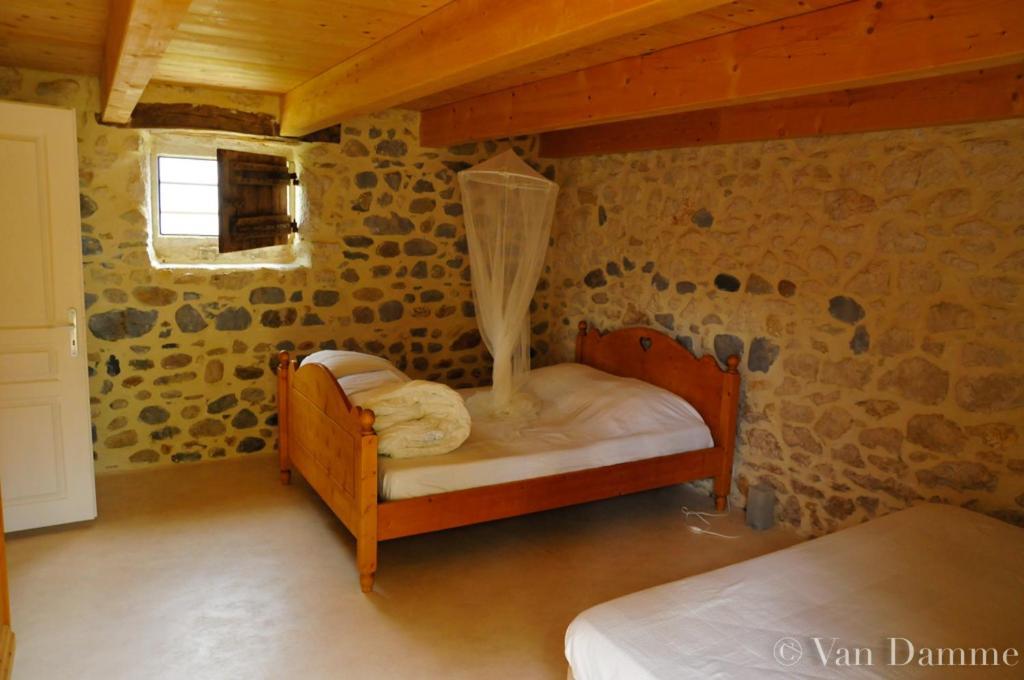 Gites Du Domaine Des Dames Vallon-Pont-dʼArc Exterior foto