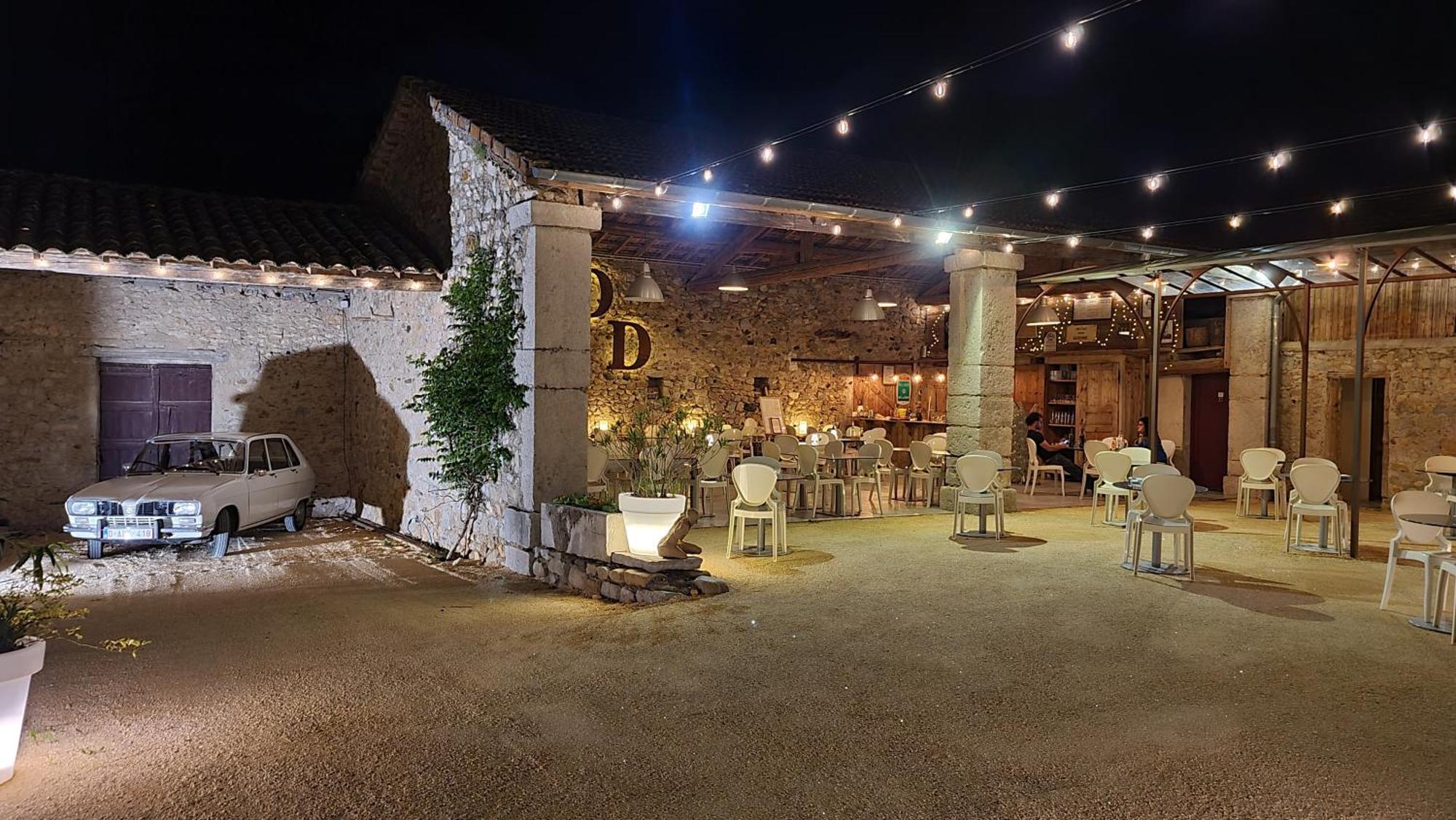 Gites Du Domaine Des Dames Vallon-Pont-dʼArc Exterior foto
